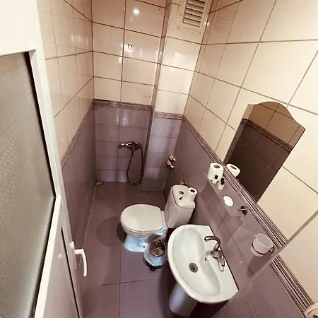 מלון Sera